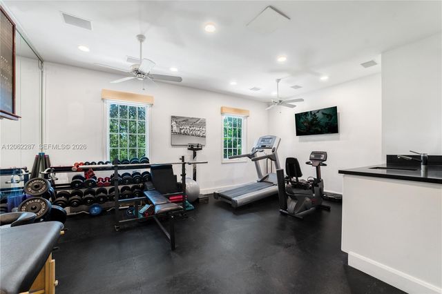 3460 S Moorings Way, Miami, FL 33133