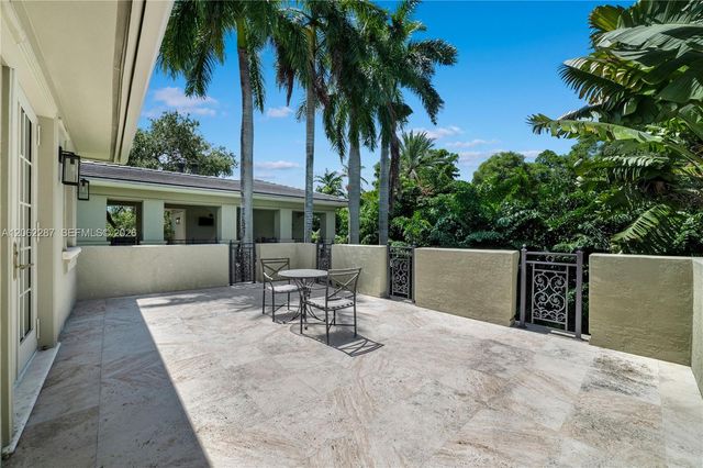 3460 S Moorings Way, Miami, FL 33133