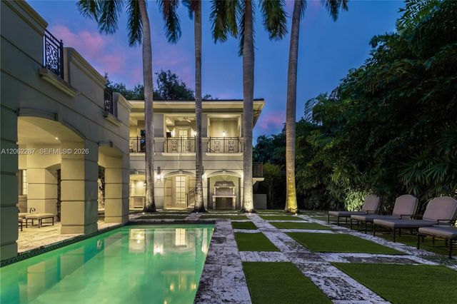 3460 S Moorings Way, Miami, FL 33133