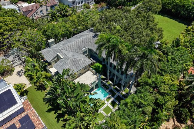3460 S Moorings Way, Miami, FL 33133