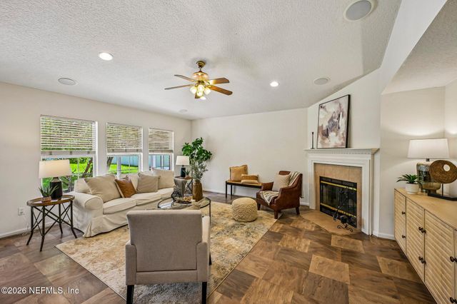 11269 BELMONT OAKS Drive, Jacksonville, FL 32220