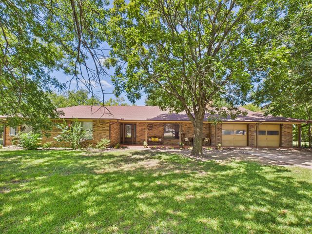 853 Pratt Road, Red Oak, TX 75154