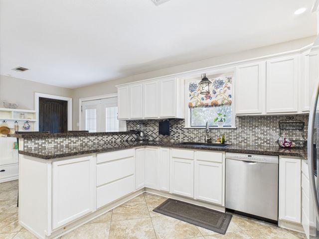 853 Pratt Road, Red Oak, TX 75154