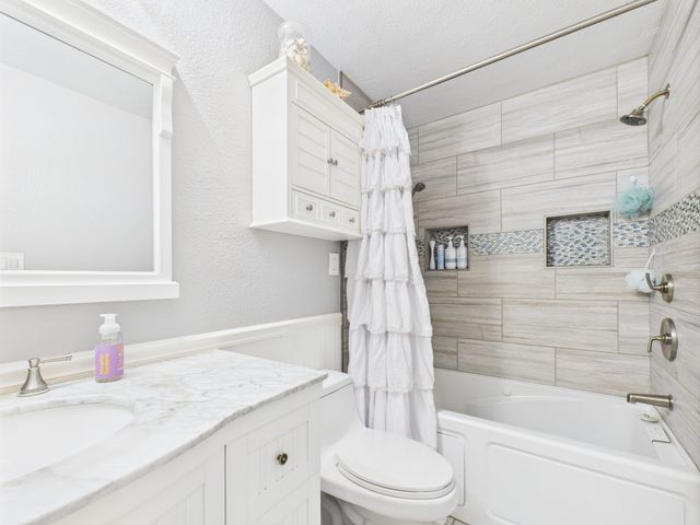853 Pratt Road, Red Oak, TX 75154