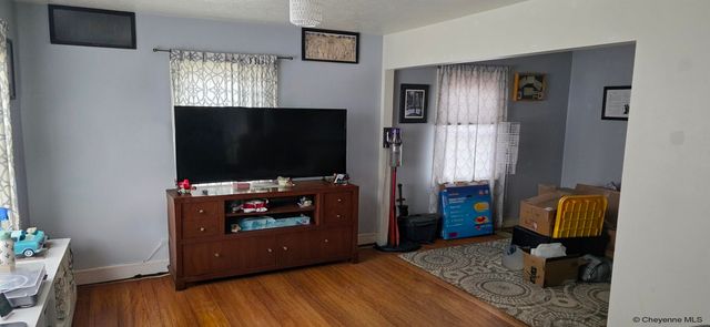 3341 DUNN AVE, Cheyenne, WY 82001