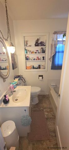 3341 DUNN AVE, Cheyenne, WY 82001