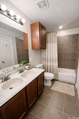 15603 Luna Ridge, Helotes, TX 78023