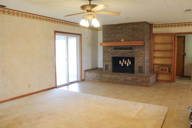 308 N Cottonbelt Avenue, Gustine, TX 76455