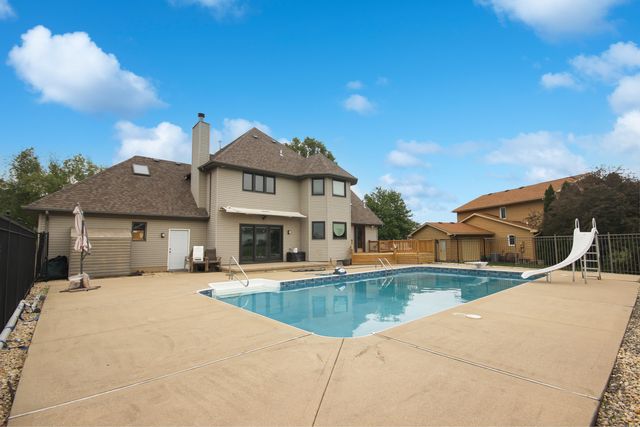 12511 W 101st Place, St. John, IN 46373