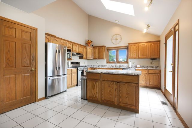 12511 W 101st Place, St. John, IN 46373