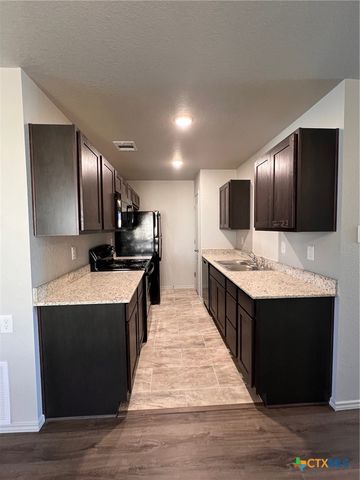 1614 Risen Star Lane B, Copperas Cove, TX 76522