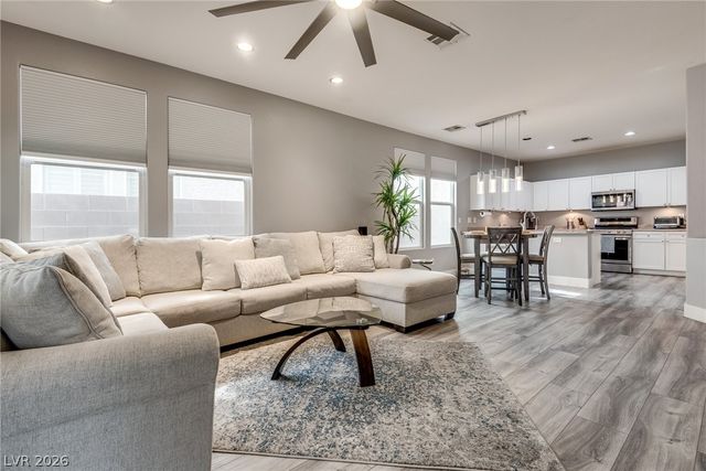 9421 Steeltree Street, Las Vegas, NV 89143