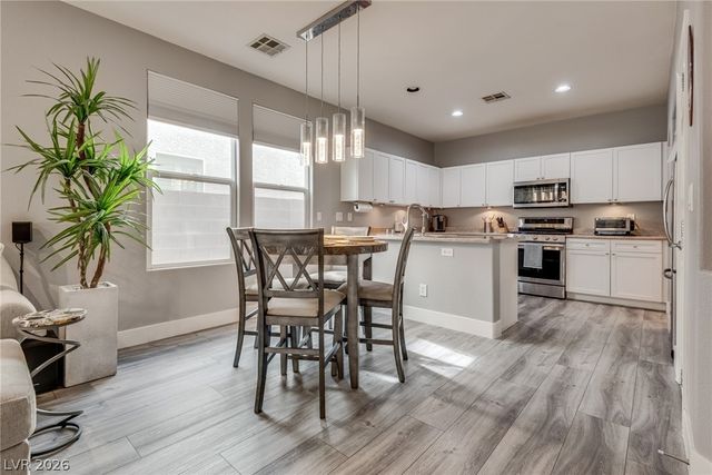 9421 Steeltree Street, Las Vegas, NV 89143