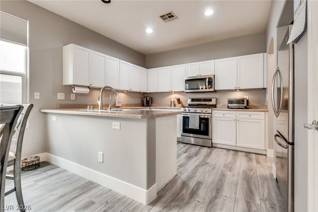 9421 Steeltree Street, Las Vegas, NV 89143