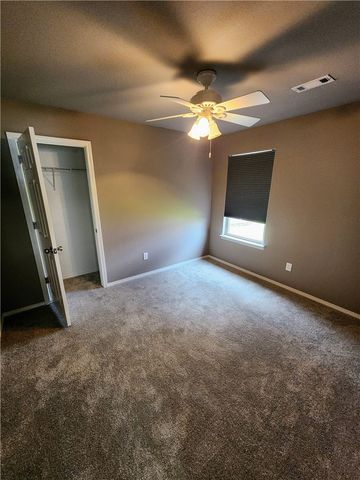 2607 Whispering Woods Court, Lowell, AR 72745