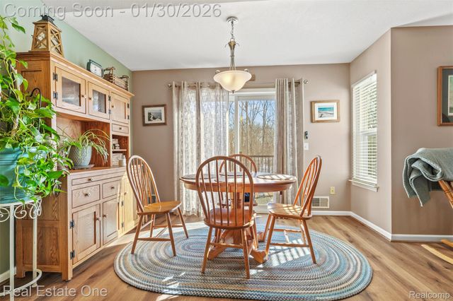 5481 Greenway Drive 79, Trenton, MI 48183