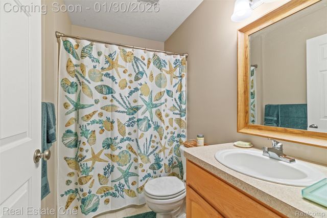 5481 Greenway Drive 79, Trenton, MI 48183