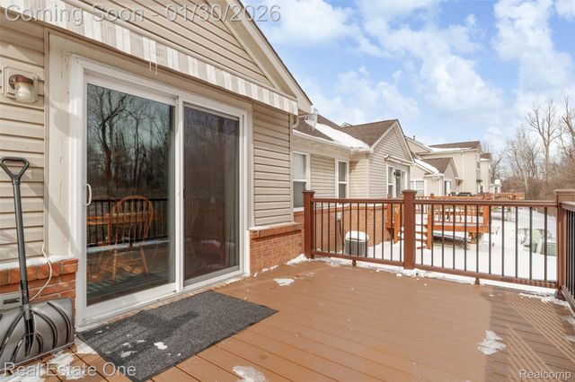 5481 Greenway Drive 79, Trenton, MI 48183