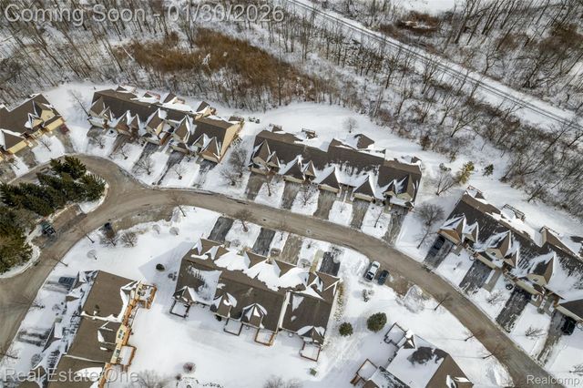 5481 Greenway Drive 79, Trenton, MI 48183