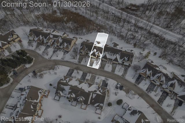 5481 Greenway Drive 79, Trenton, MI 48183