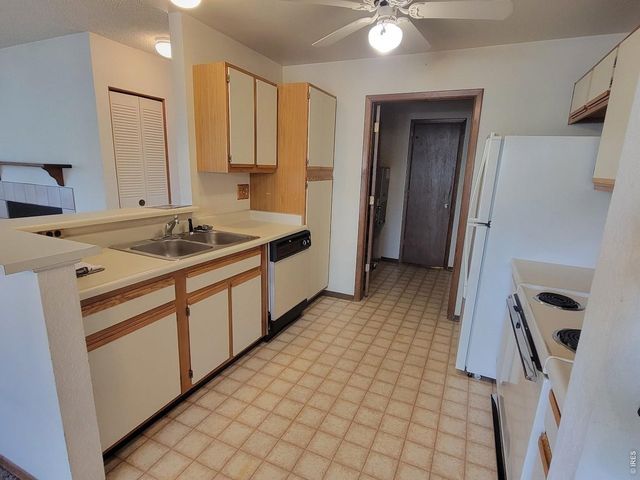 1045 Delta Dr F, Lafayette, CO 80026