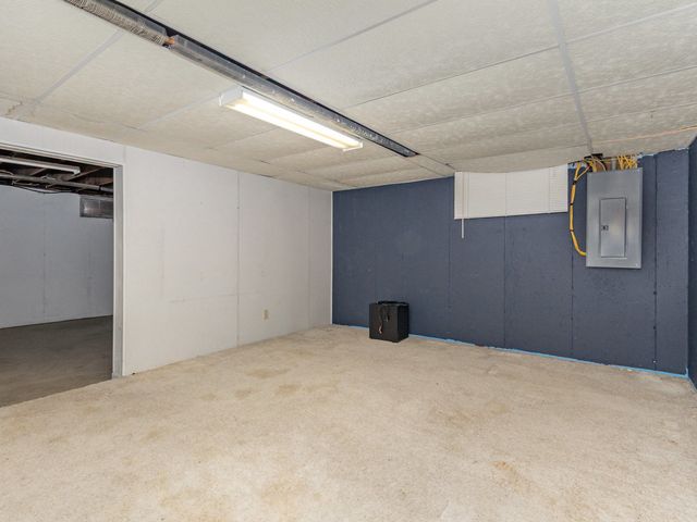 270 E Southmor Road, Morris, IL 60450