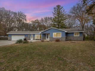 270 E Southmor Road, Morris, IL 60450