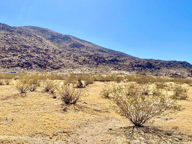 4225 Benji Avenue, Joshua Tree, CA 92252