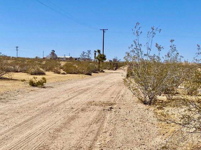4225 Benji Avenue, Joshua Tree, CA 92252