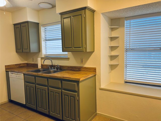 9928 Camfield Avenue, Frisco, TX 75033