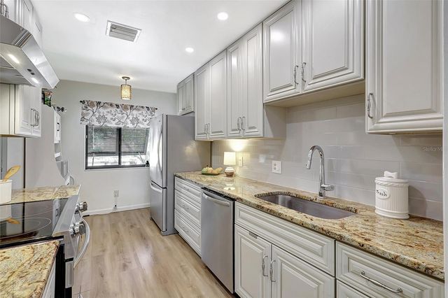 4646 LONGWATER CHASE 98, Sarasota, FL 34235