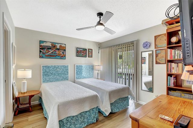 4646 LONGWATER CHASE 98, Sarasota, FL 34235