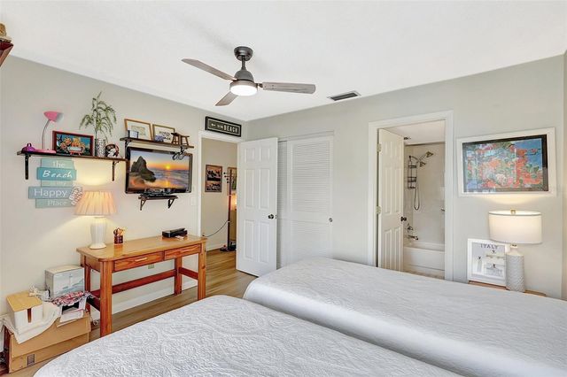 4646 LONGWATER CHASE 98, Sarasota, FL 34235