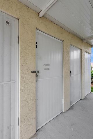 4646 LONGWATER CHASE 98, Sarasota, FL 34235