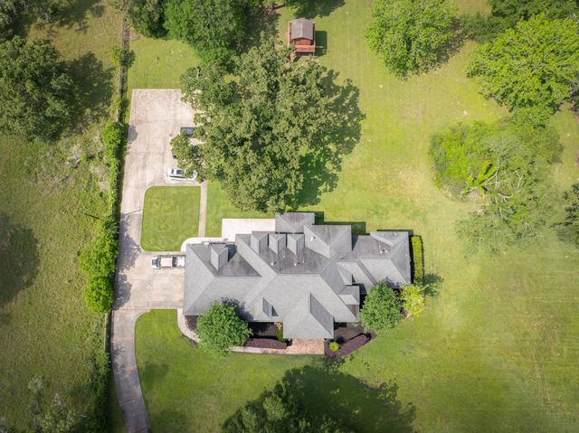 35826 Post Oak Circle, Magnolia, TX 77355