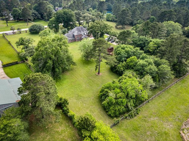 35826 Post Oak Circle, Magnolia, TX 77355