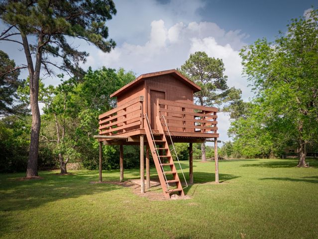 35826 Post Oak Circle, Magnolia, TX 77355