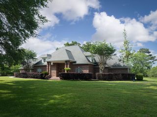 35826 Post Oak Circle, Magnolia, TX 77355