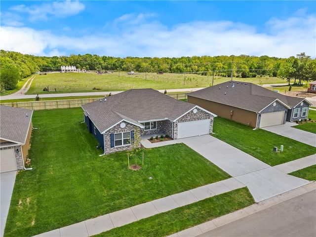 20875 Starside Street, Edgerton, KS 66021