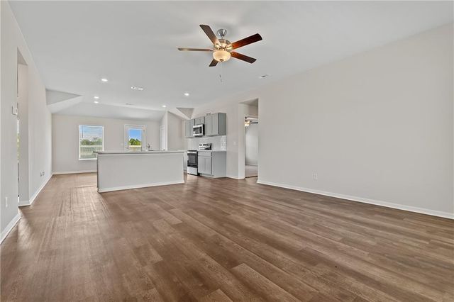 20875 Starside Street, Edgerton, KS 66021