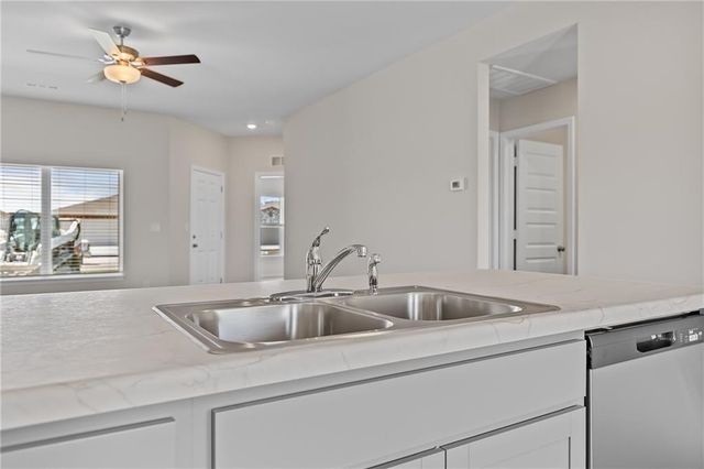 20875 Starside Street, Edgerton, KS 66021