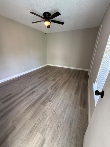 12507 Newbrook Dr, Houston, TX 77072