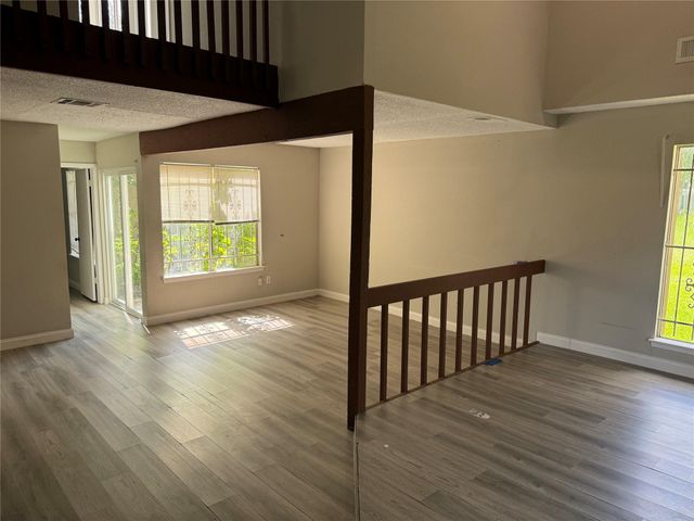 12507 Newbrook Dr, Houston, TX 77072