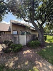 12507 Newbrook Dr, Houston, TX 77072