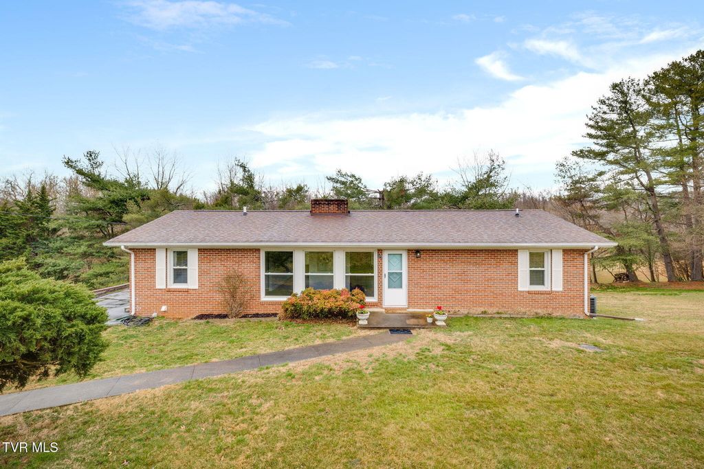 157 Hawk Street, Blountville, TN 37617