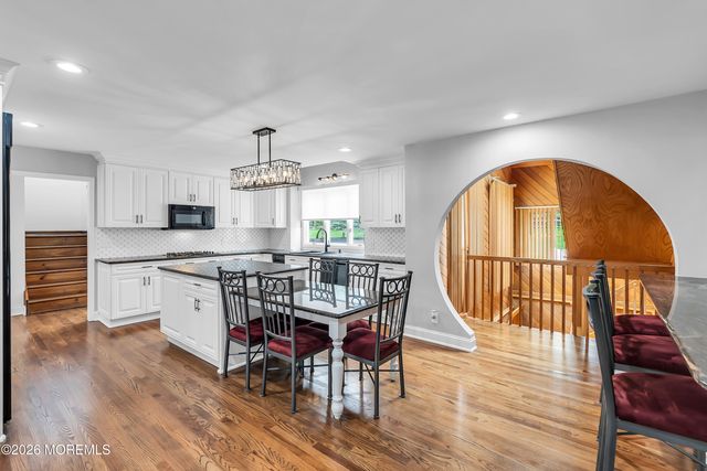 6 Deep Wood Lane, Colts Neck, NJ 07722