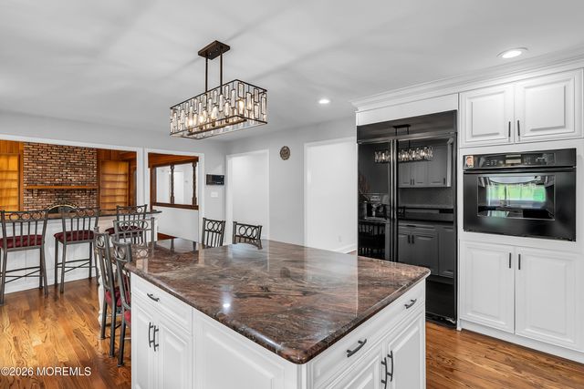 6 Deep Wood Lane, Colts Neck, NJ 07722