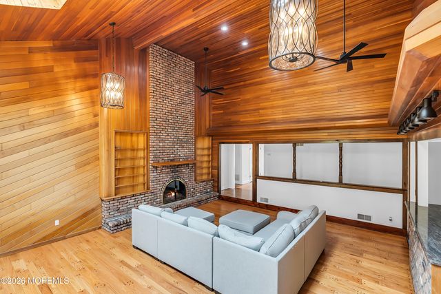 6 Deep Wood Lane, Colts Neck, NJ 07722