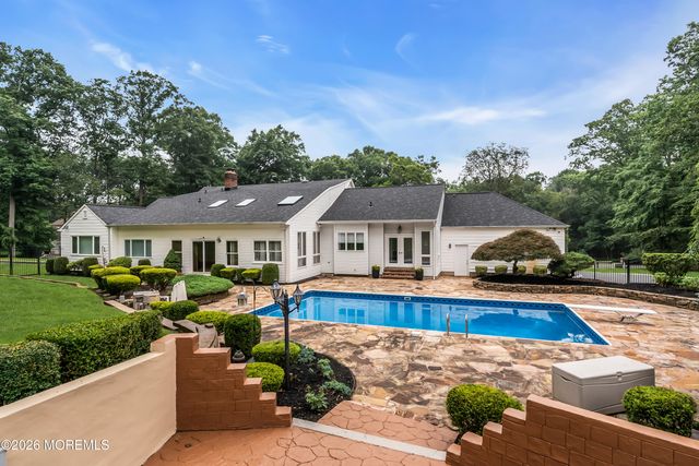 6 Deep Wood Lane, Colts Neck, NJ 07722