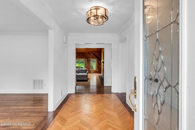 6 Deep Wood Lane, Colts Neck, NJ 07722